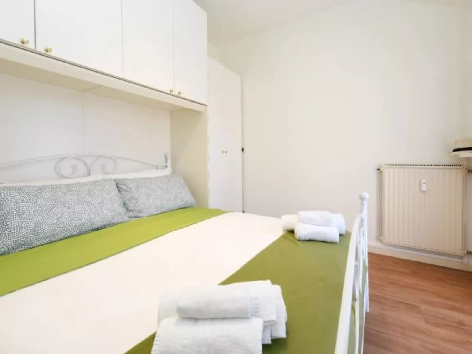 DesenzanoLoft Eden mit Seeblick und privatem Strand - Image-tags.info