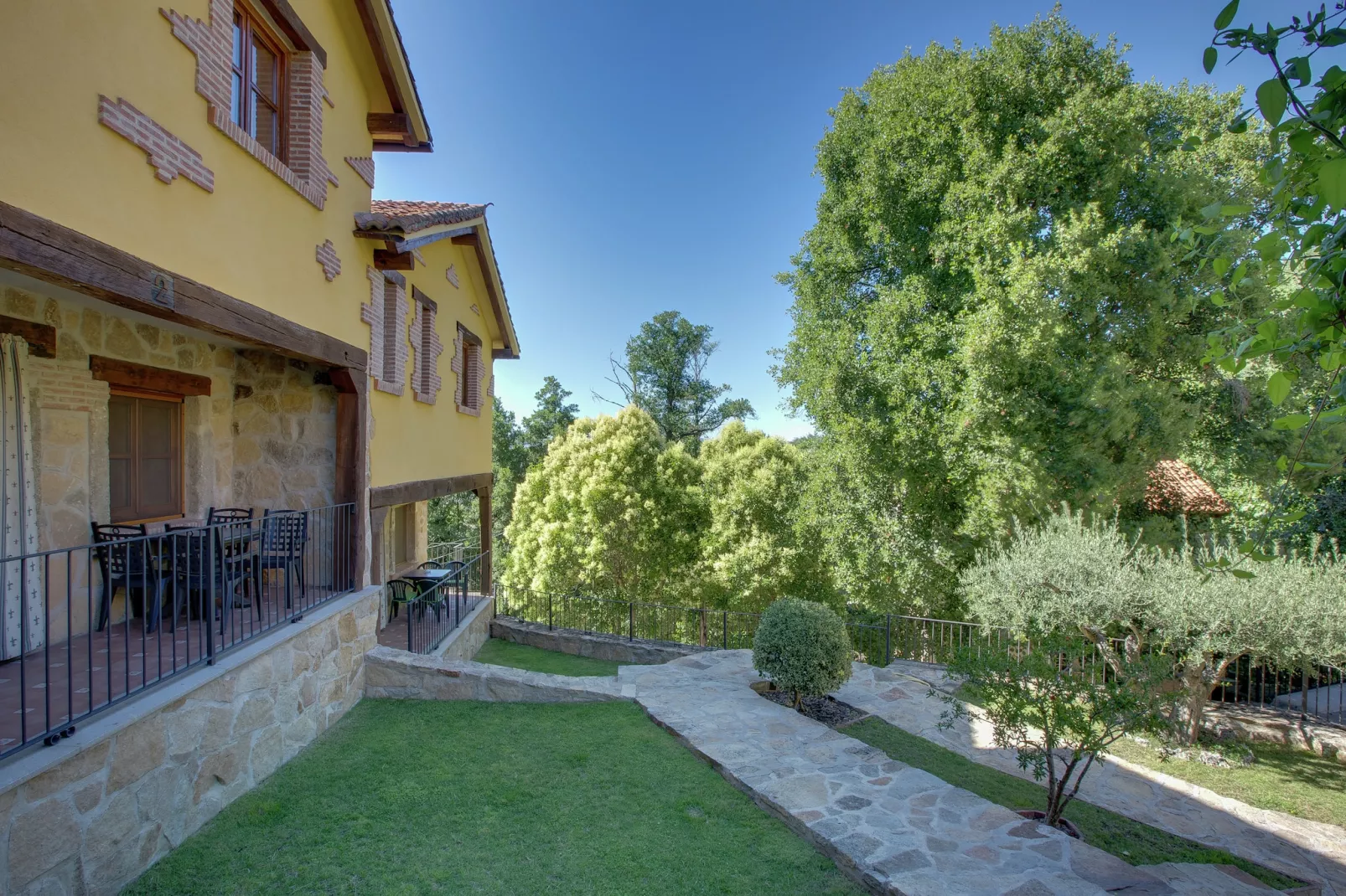 Casas Rurales Acebuche Hojiblanca - Tuinen zomer