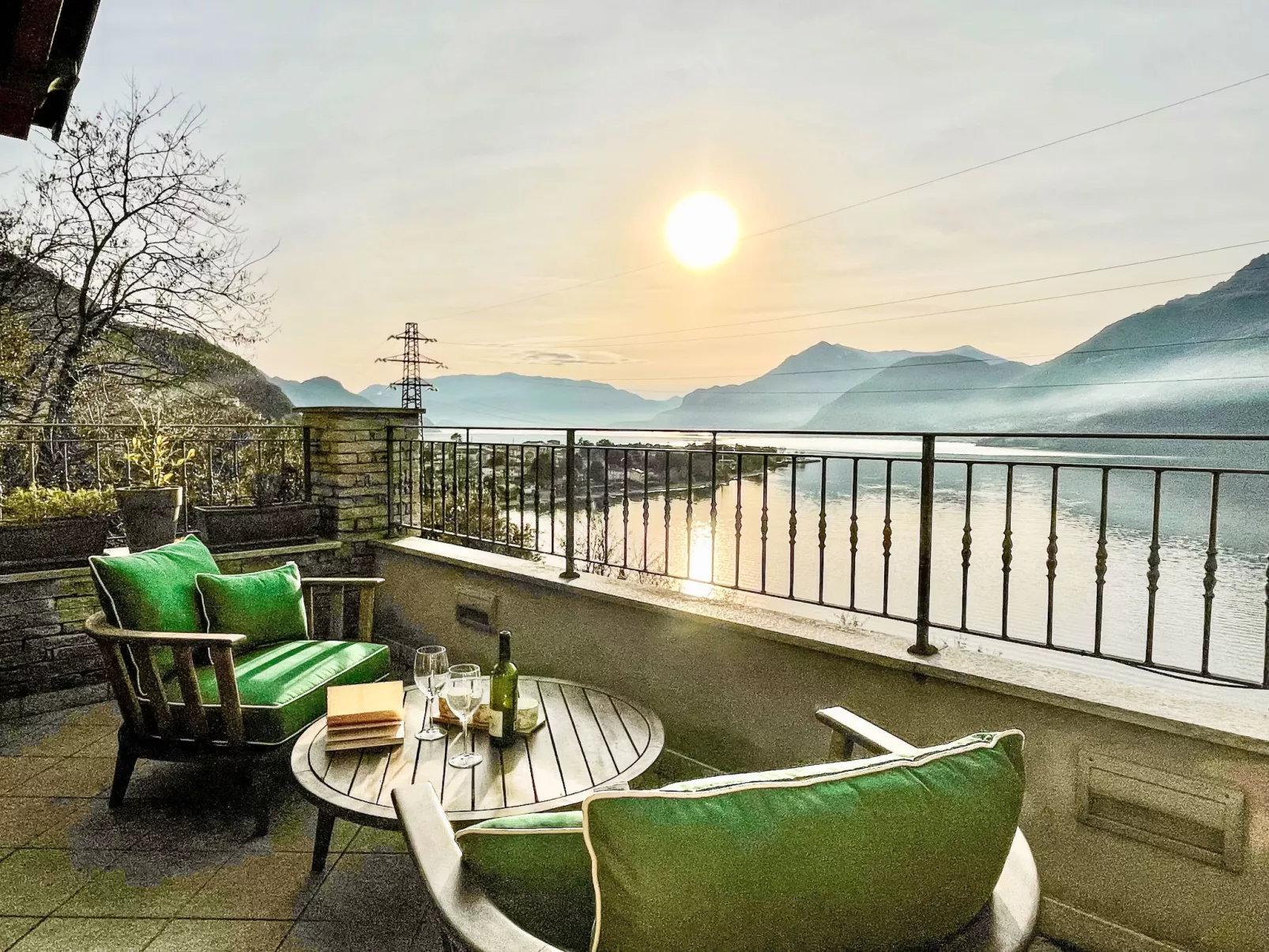 Lake View Penthouse - Buiten