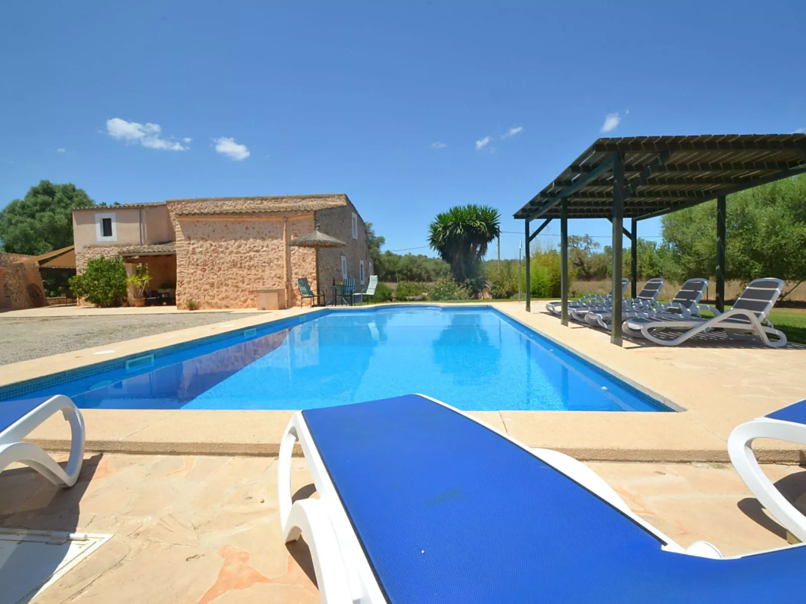 Wunderschönes Landhaus im Landhausstil mit Pool am Ortsrand von Felanitx - Buiten