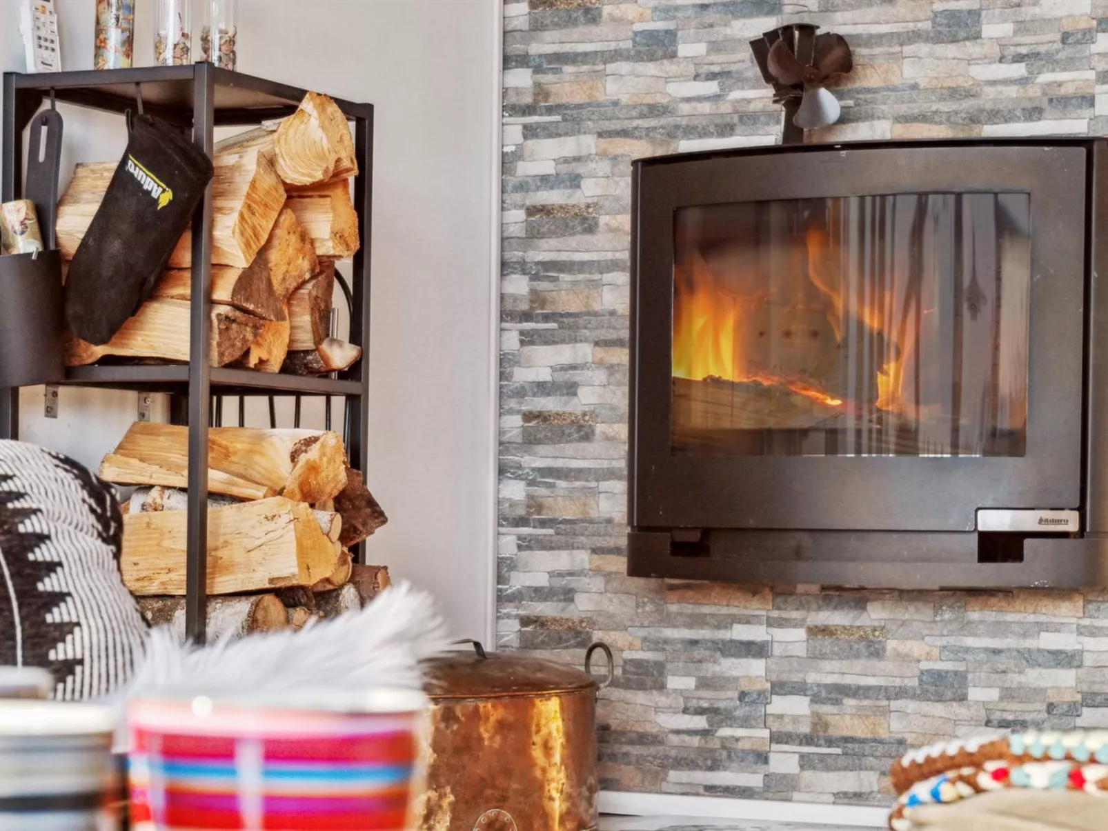 "Lagho" - 500m from the sea - Binnen