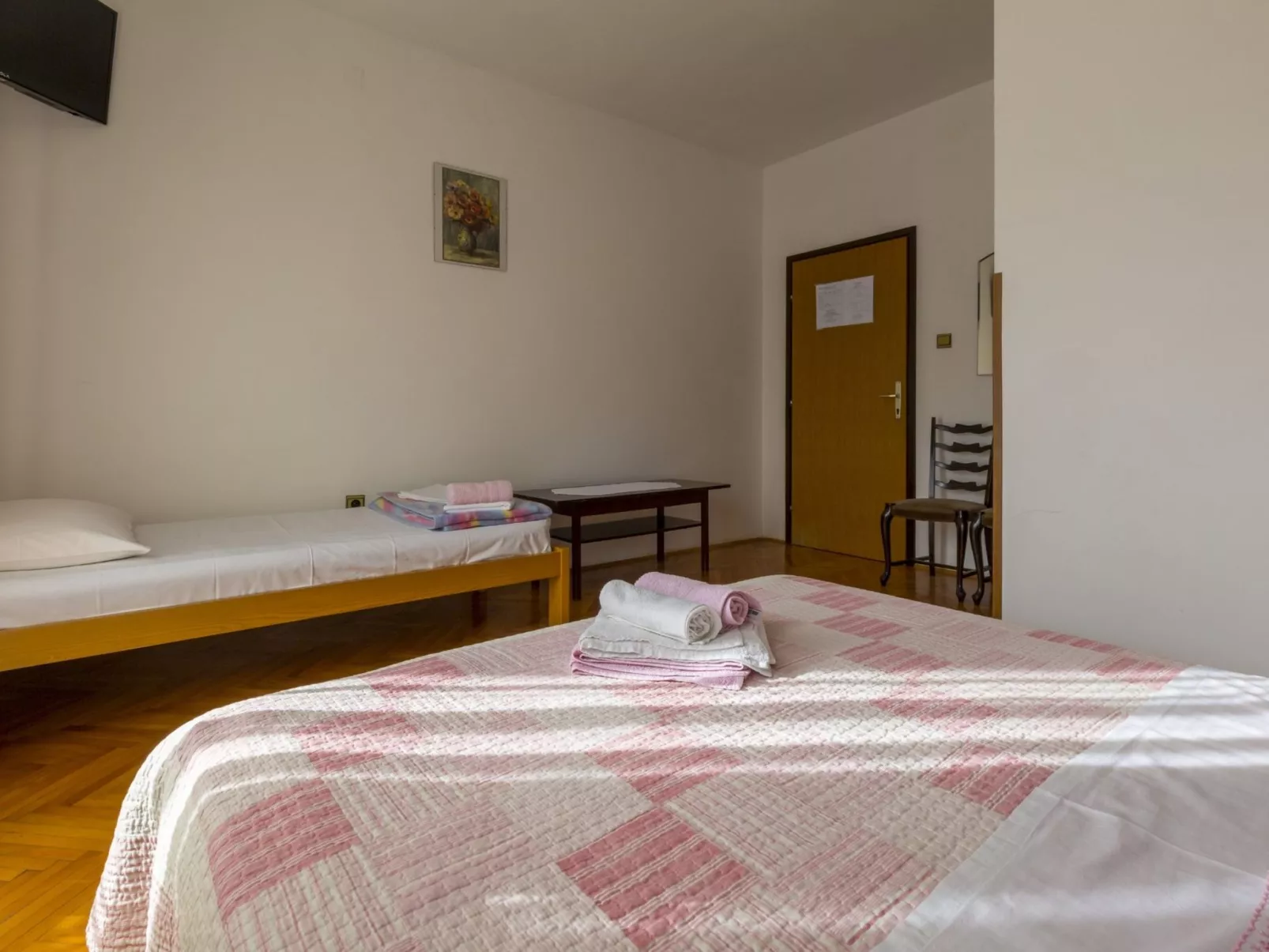 SOBE FRANO I LOVRO 1 / HR-10373-01 - Binnen