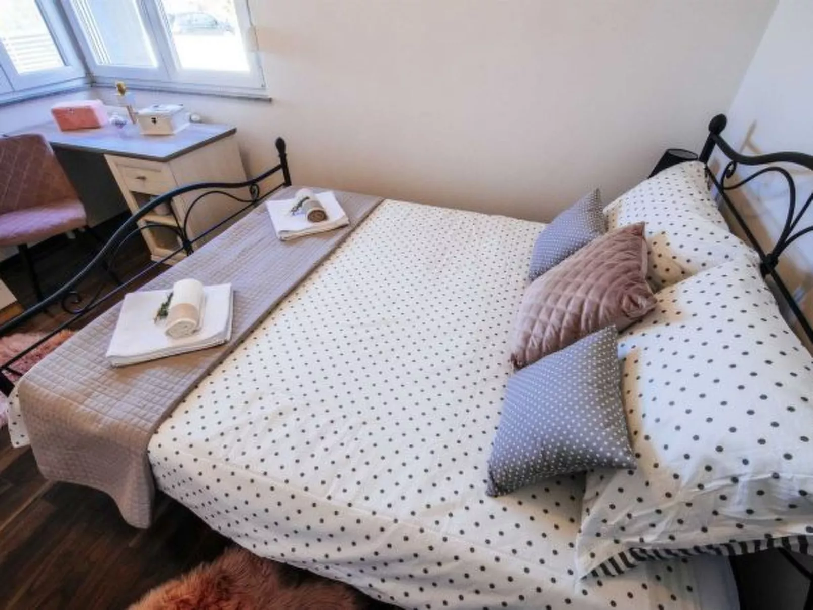 Villa Enna with heated pool - Image-tags.info