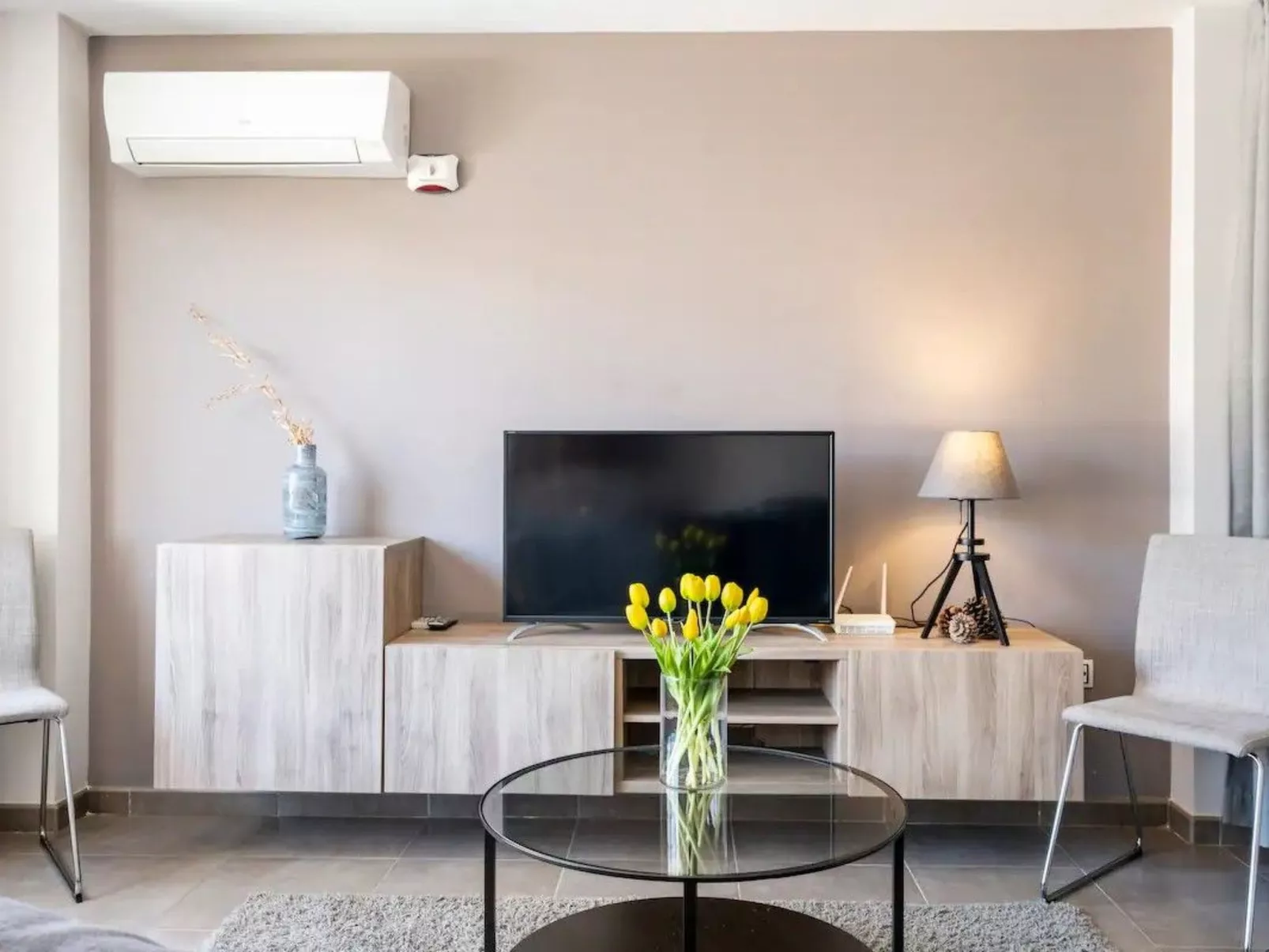 "Casa Valle Niza" mit Pool - Binnen