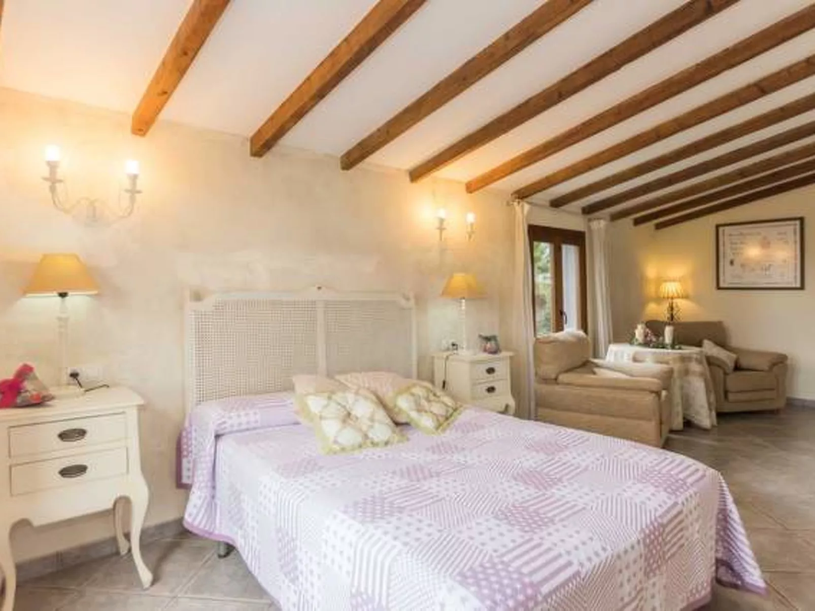 San Vicente - Binnen