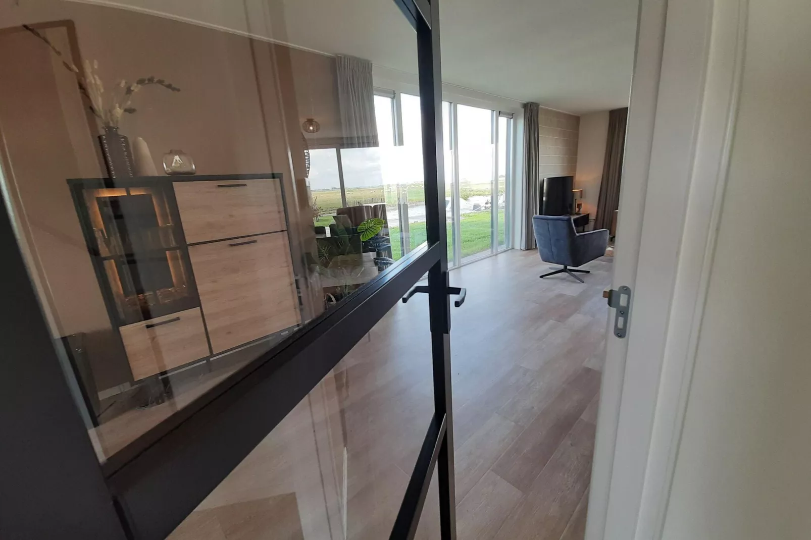 Friese Villa 2 in Leons-Woonkamer