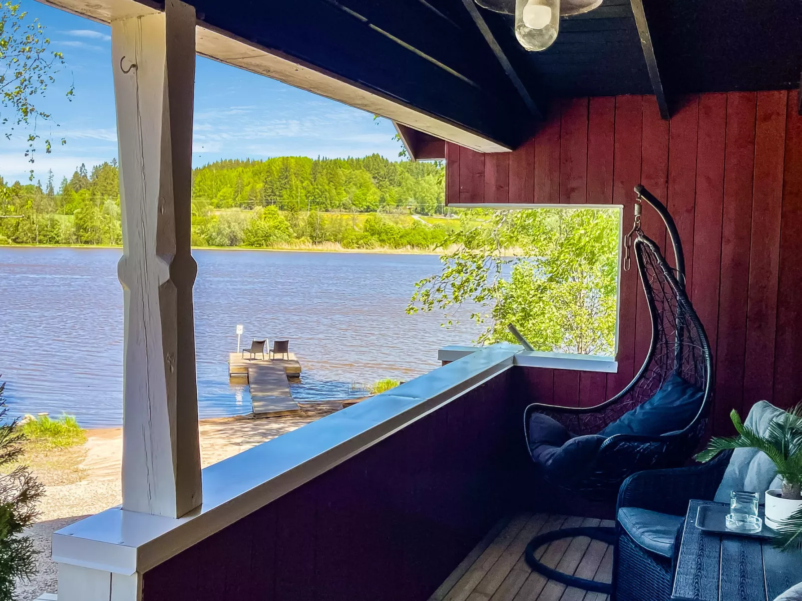 Peltosirkku - Binnen