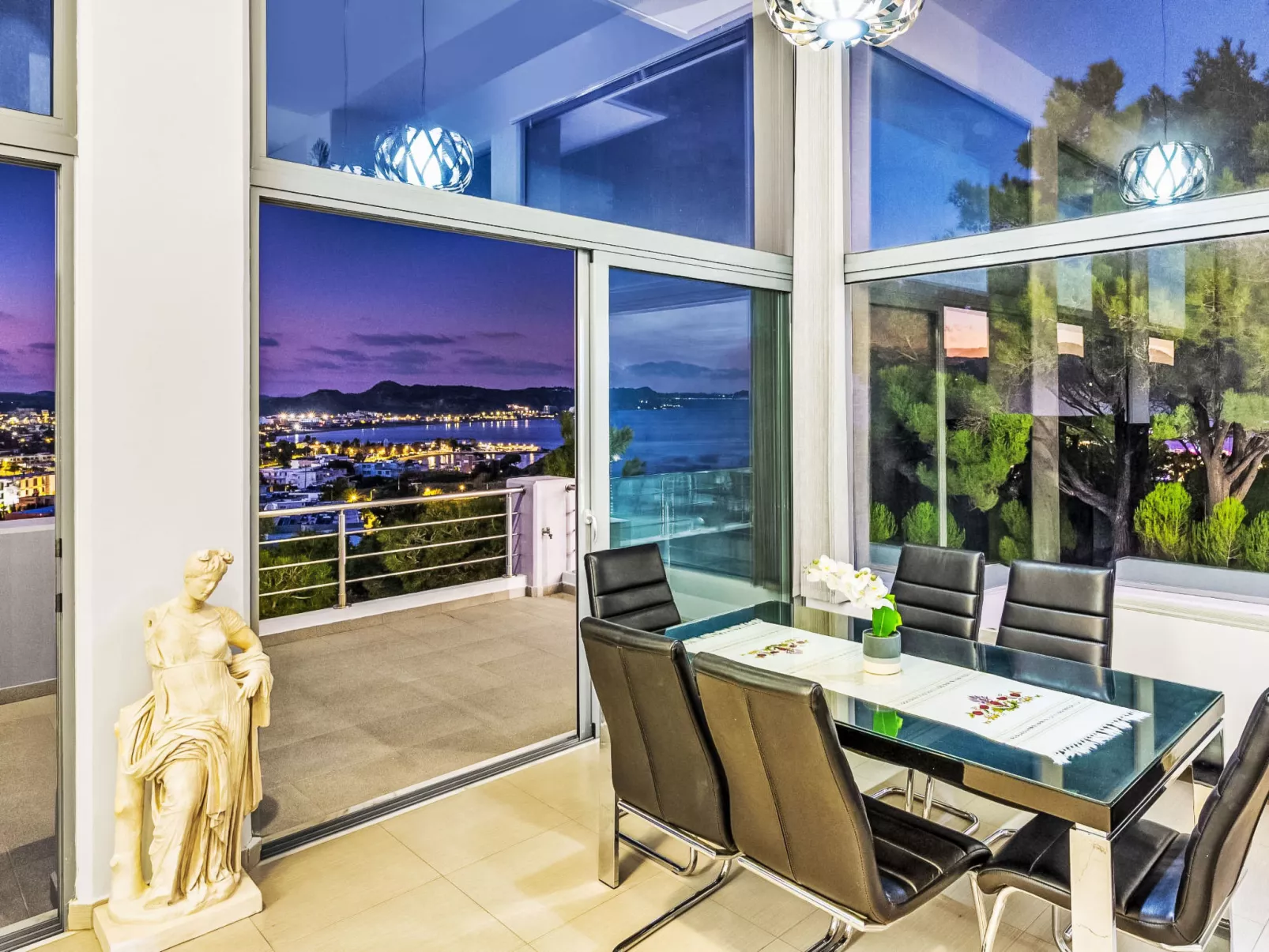 Villa Articiano mit Whirlpool und herrlicher Aussicht - Binnen