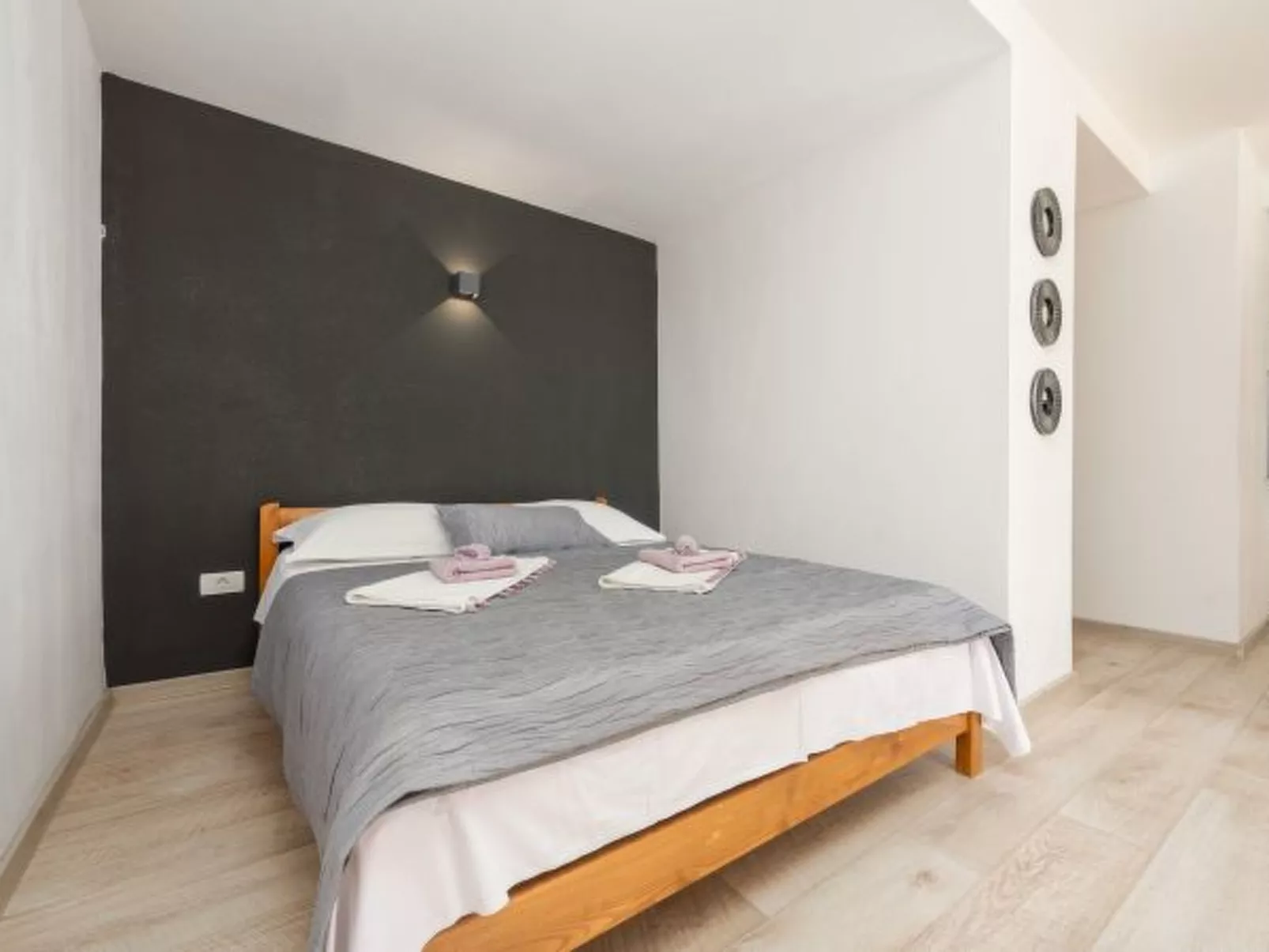 Unique Villa V with pool - Image-tags.info