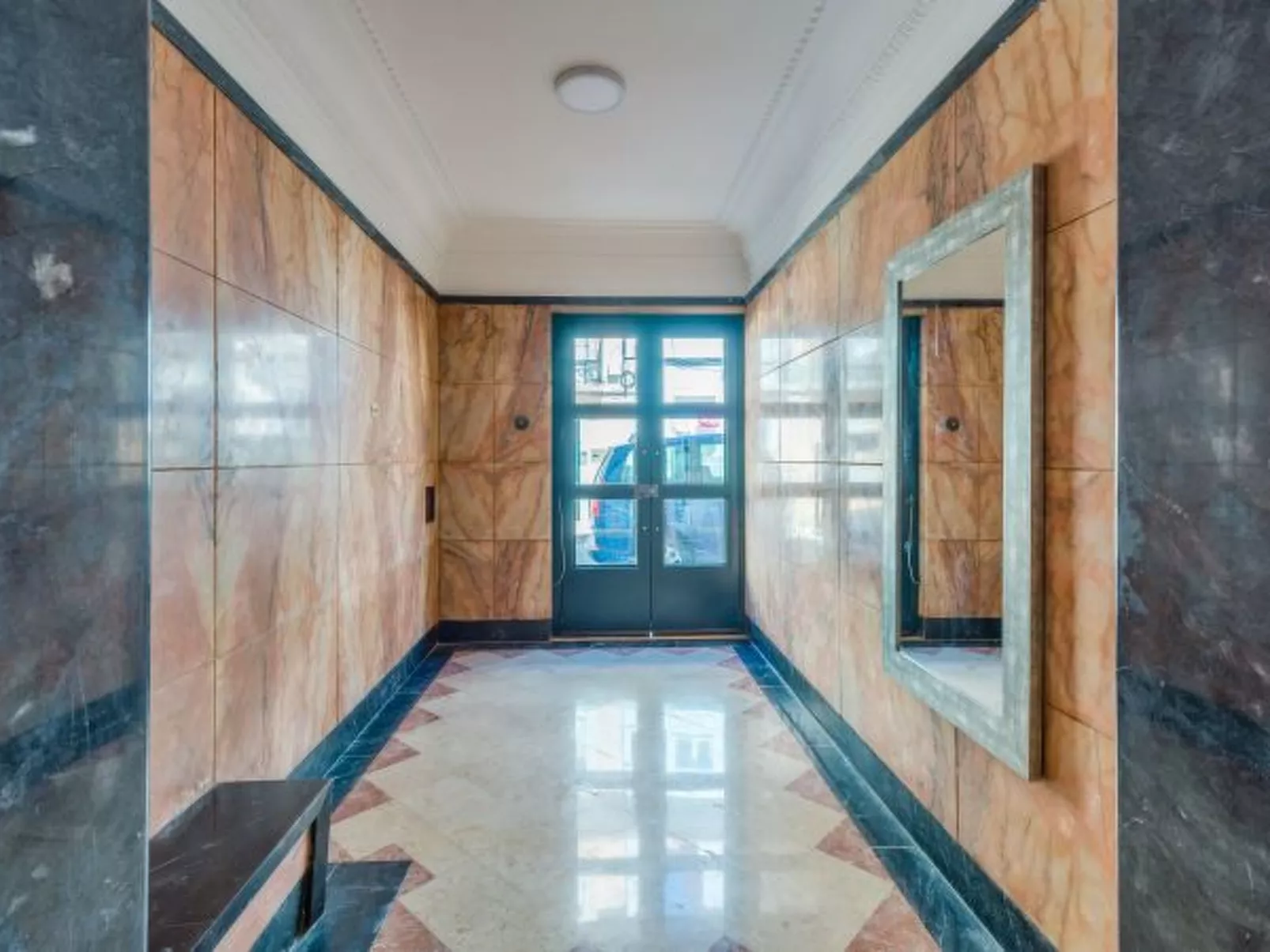 Bela Vista A in Lisboa - Binnen