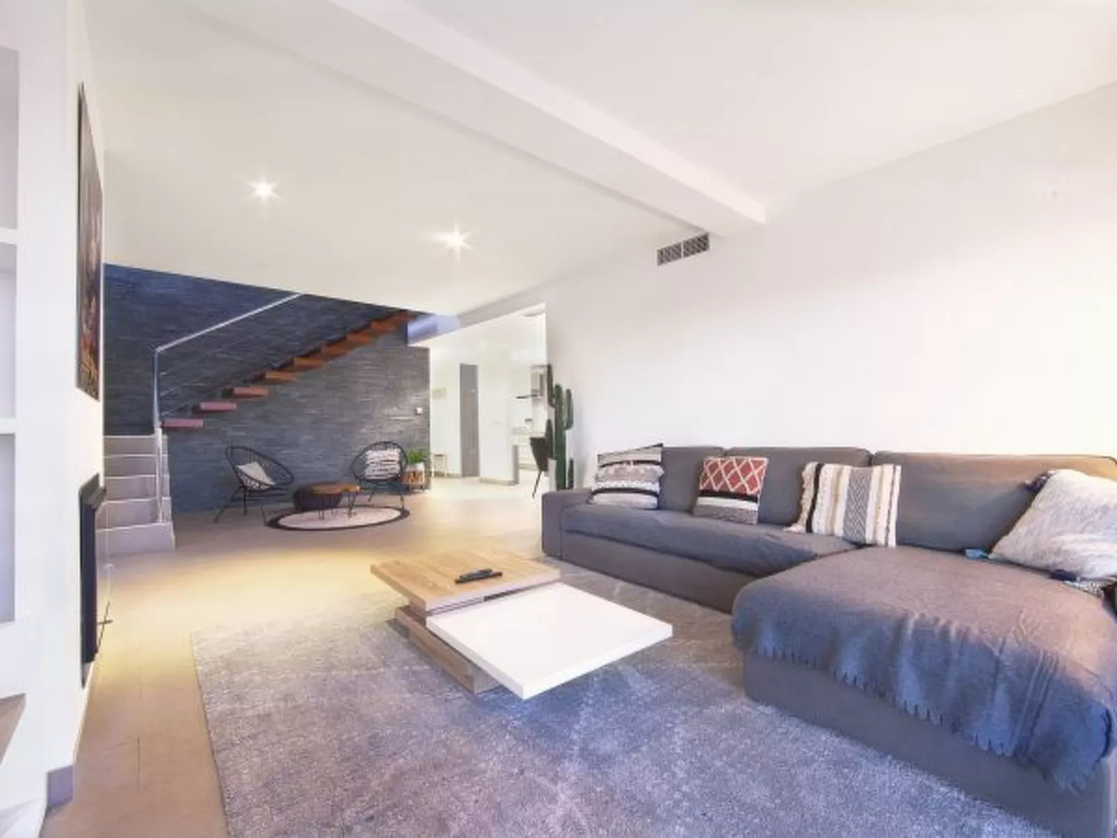 Modern Villa close to Costabella beach - Image-tags.info