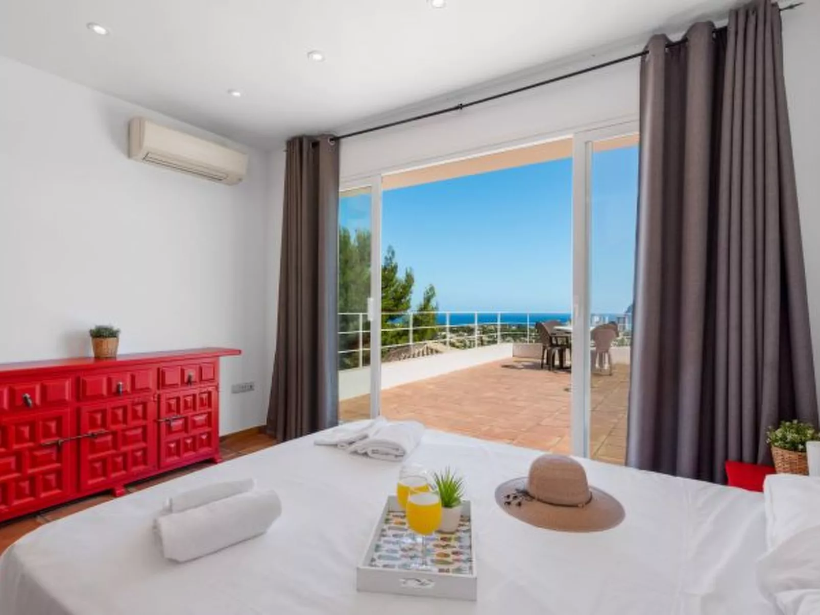 Villa Moderna - PlusHolidays - Image-tags.info