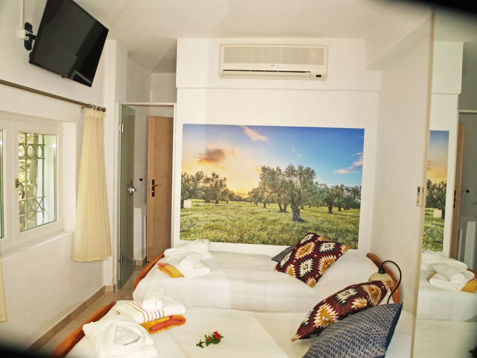 Tolles Ferienhaus in Ermioni mit Garten, Terrasse und gemeinschaftlichem Pool - Binnen