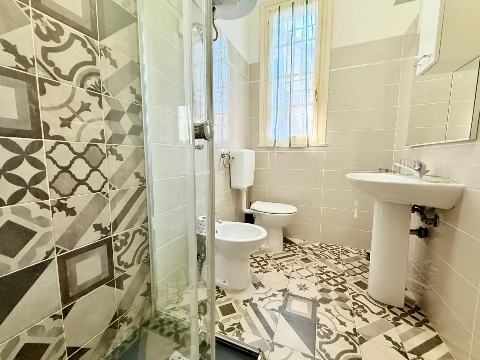 Gewächshaus im Erdgeschoss, 2 Gärten - Image-tags.info