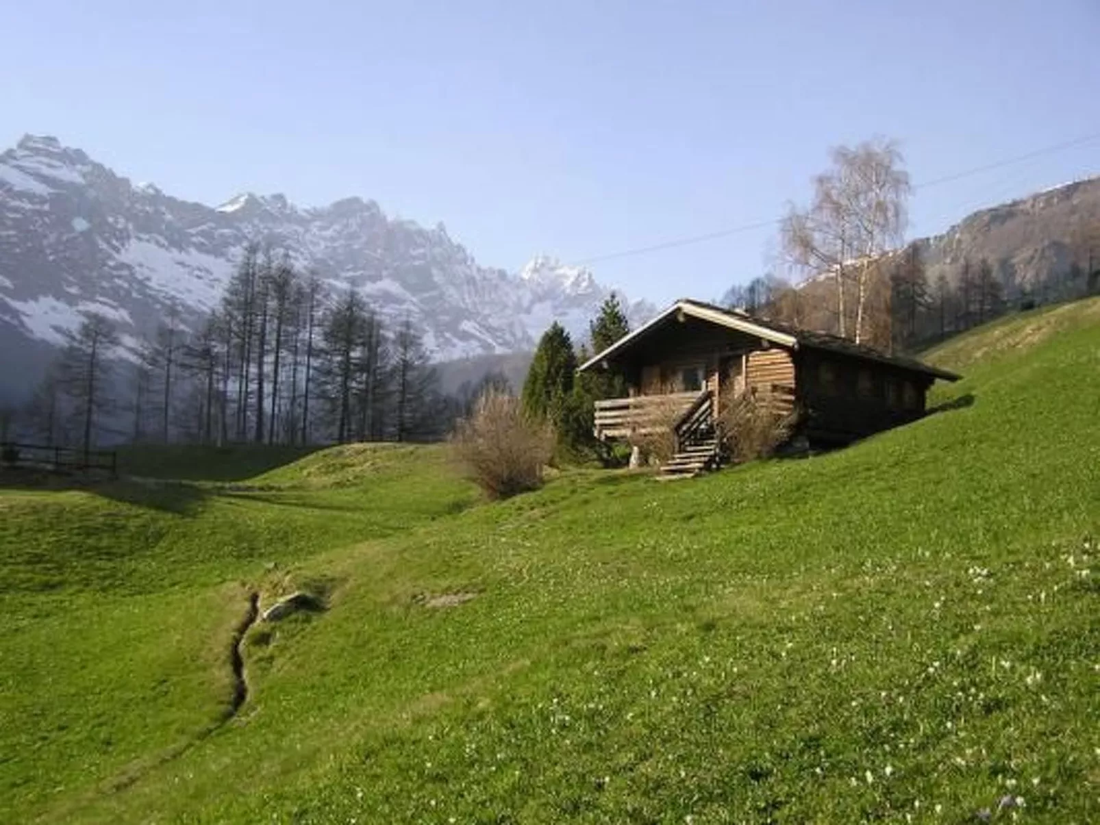 'Lo Chalet' der Balkon über dem Matterhorntal - Buiten