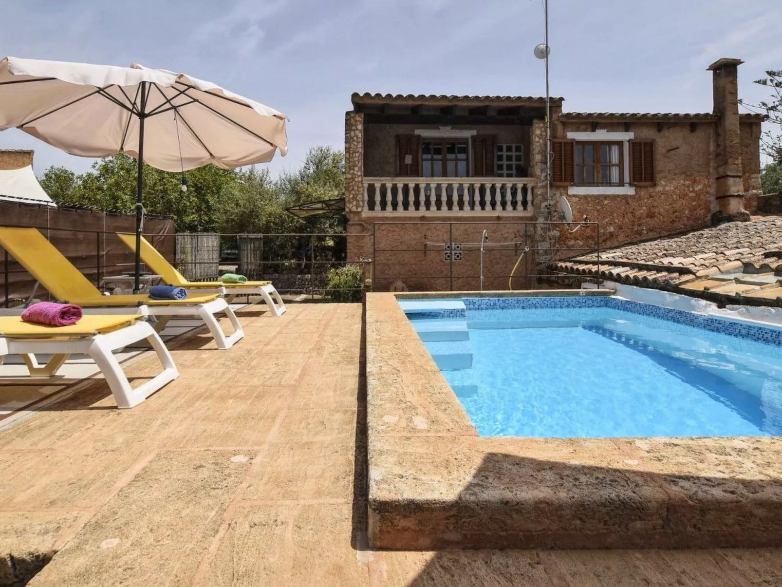 MONTSERRAT  ( SON PERETO ) - Image-tags.info