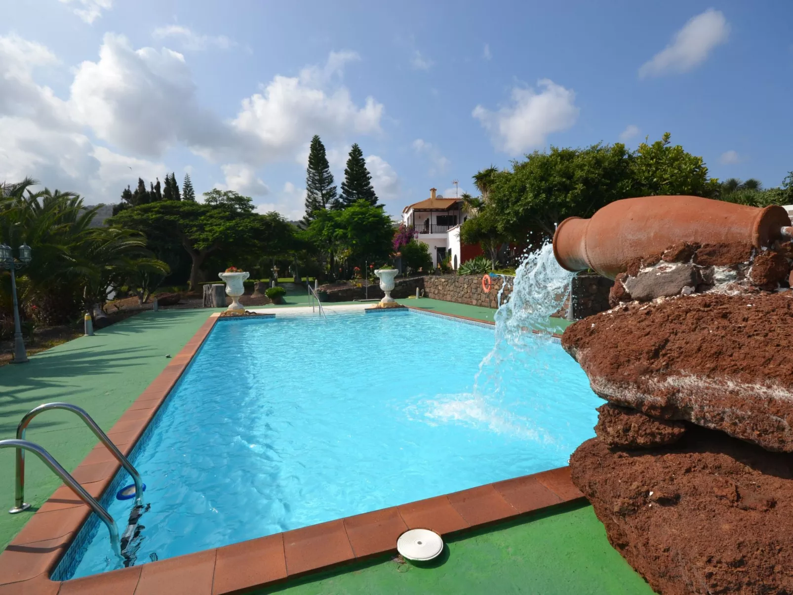 Villa mit Meerblick, für 10 Personen C03GC - Buiten