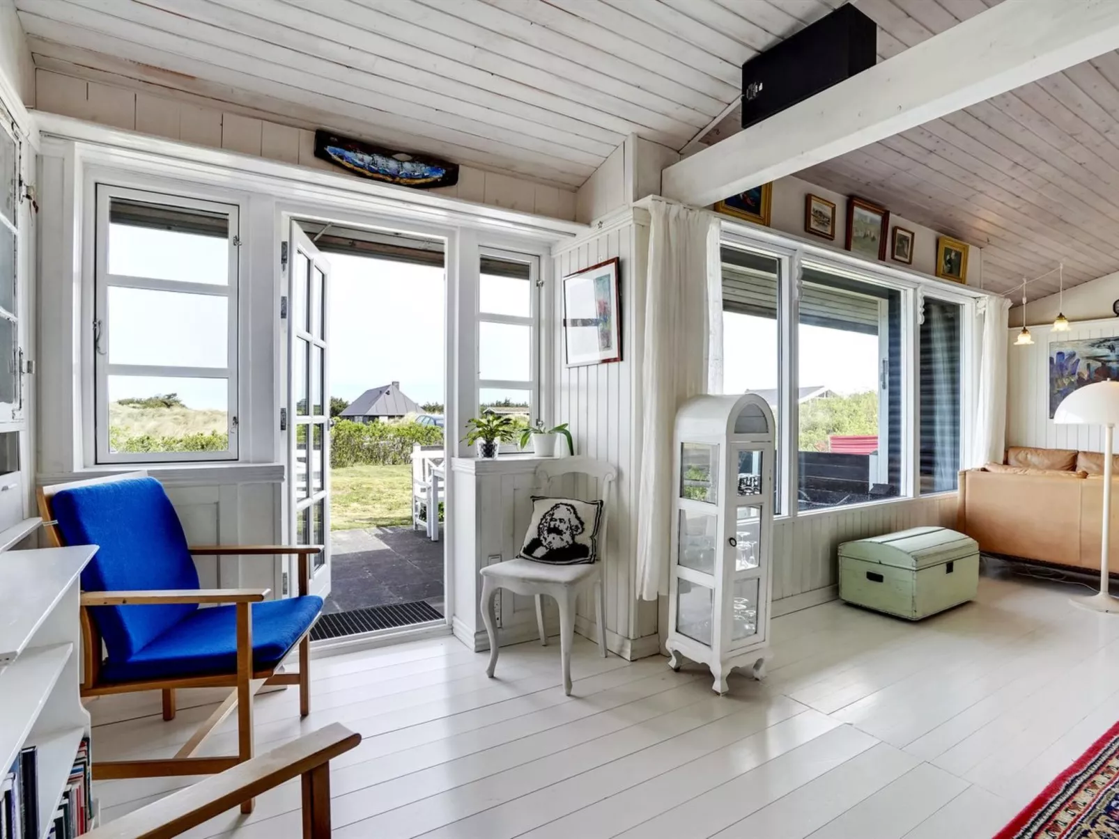 "Katri" - 500m from the sea - Binnen