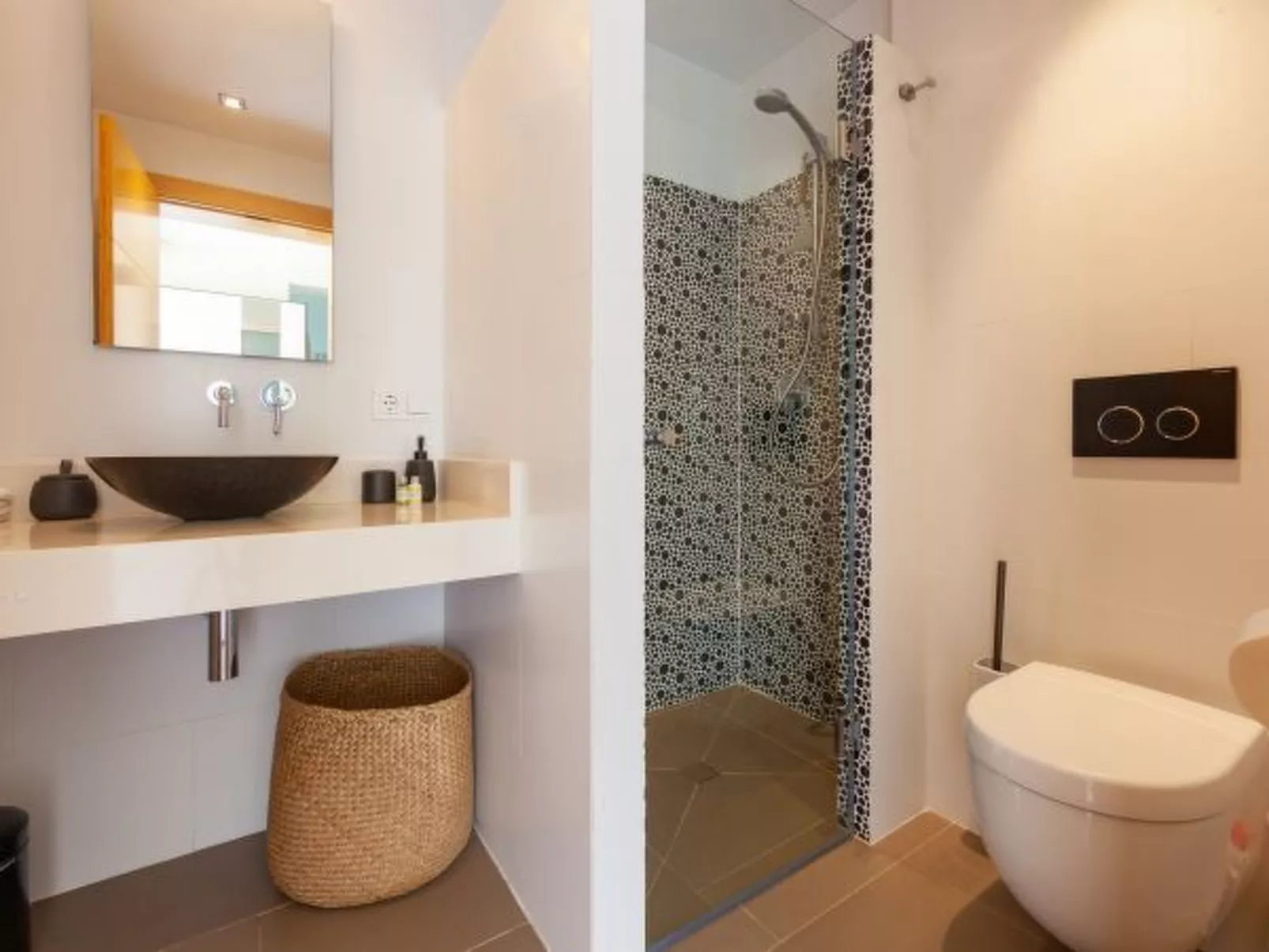 Villa Madrugada, beachside villa in Costabella - Image-tags.info