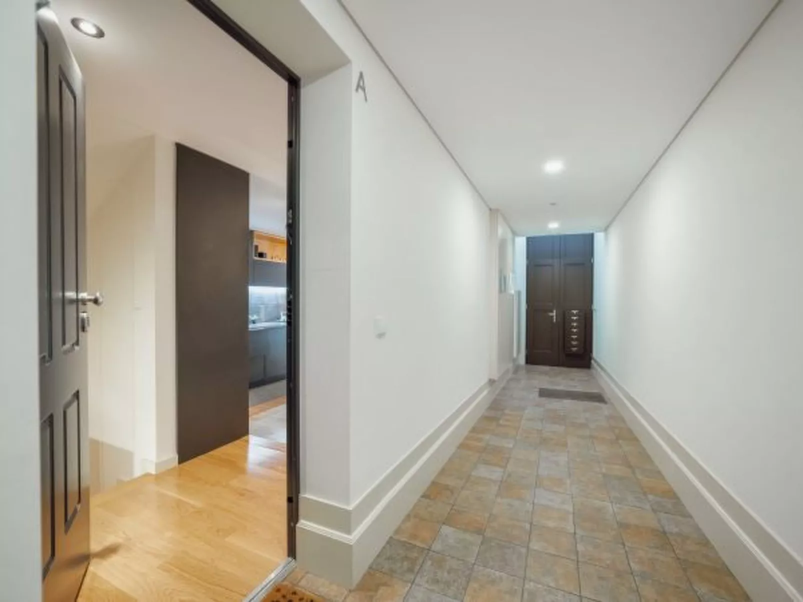 24 AGOSTO AMAZING TRIPLEX by VACATIONY - Binnen