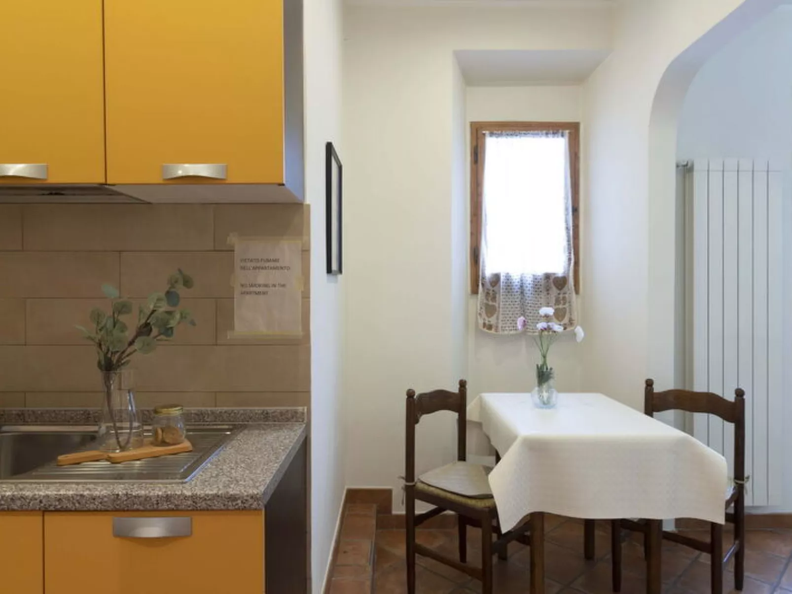 Vintage Apartment In Florence - Binnen