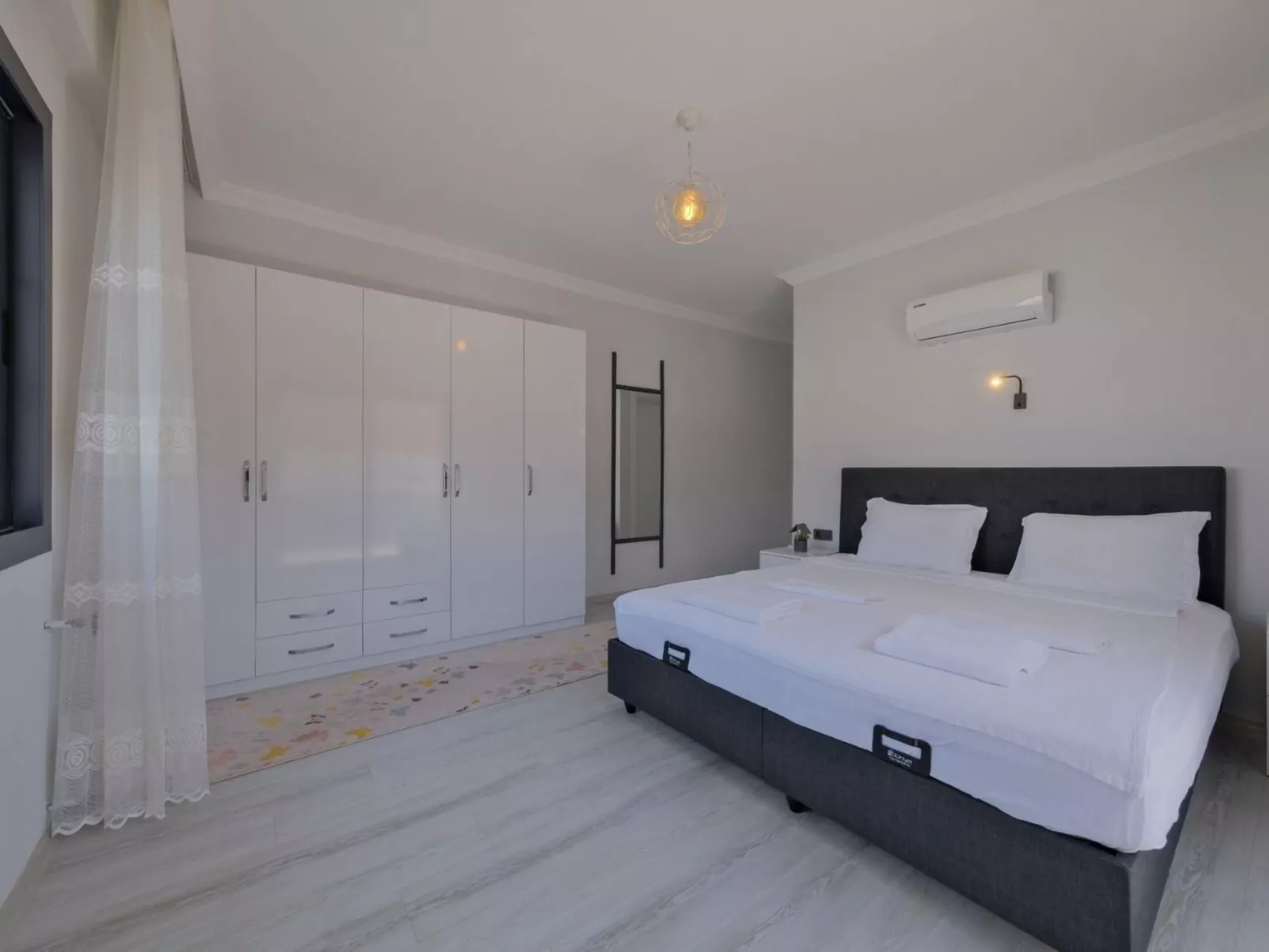 Villa Gold 1 - Image-tags.info