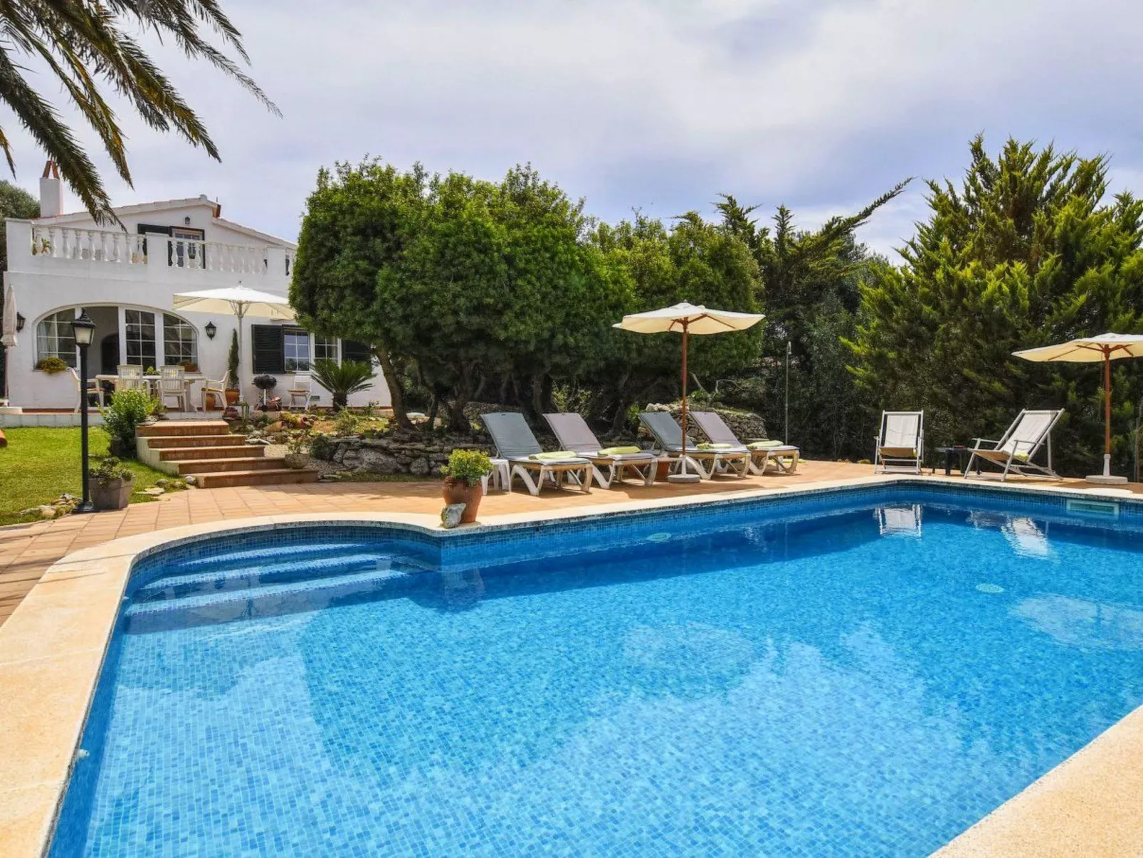 Traditionelles Landhaus 6 km vom Meer entfernt - Buiten