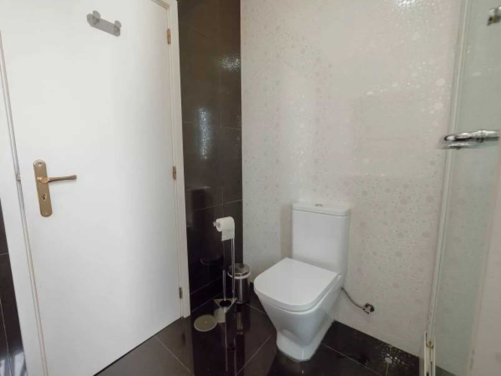 DOWNTOWN GRAND TOWER VIEW by VACATIONY - Binnen