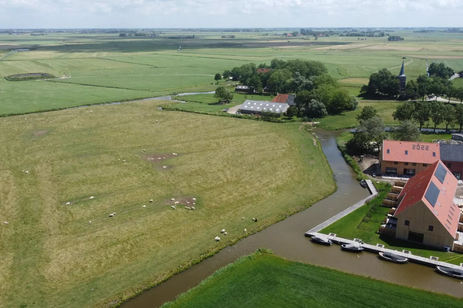 Friese Villa 5 in Leons-Buitenkant zomer