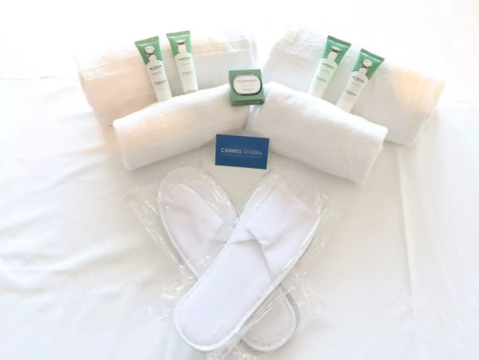 Luxury 3 bedroom Rue d'Antibes 410 - Image-tags.info