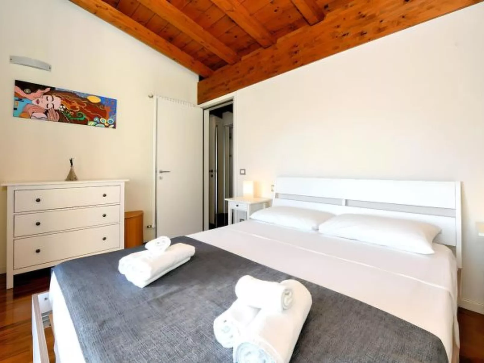 Desenzanoloft Surfing on the Lake - Image-tags.info