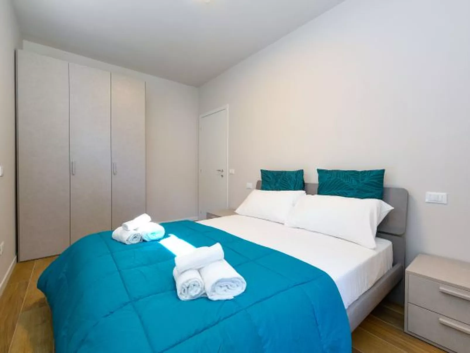 DesenzanoLoft Cappuccino mit privater Garage - Image-tags.info