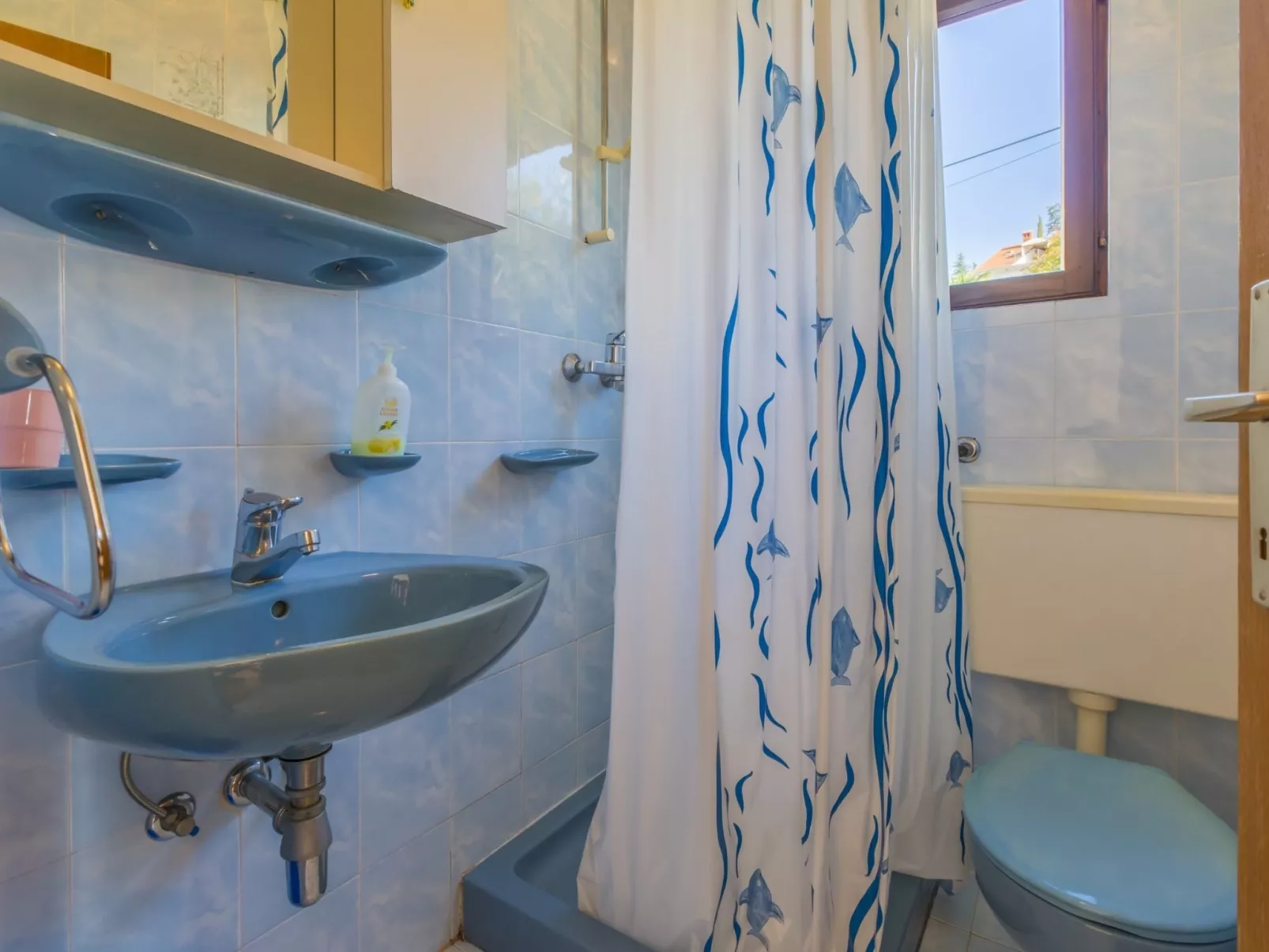 SOBE FRANO I LOVRO 1 / HR-10373-01 - Binnen