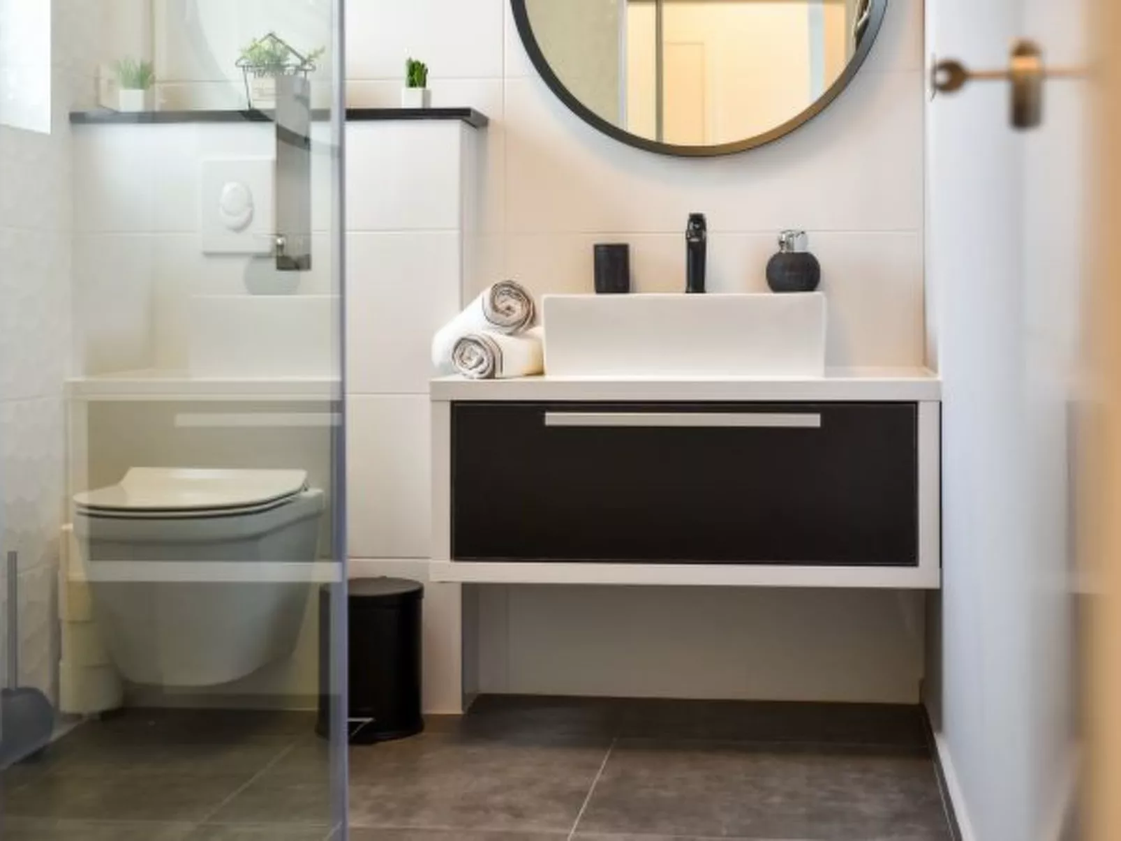 Villa La Perla Apt A1 with heated rooftop pool - Image-tags.info