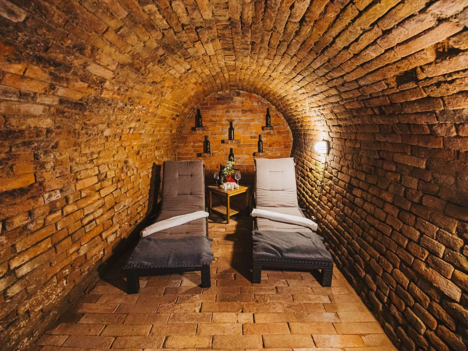 Weinfass-Suite für 2 in Grub an der March - Binnen