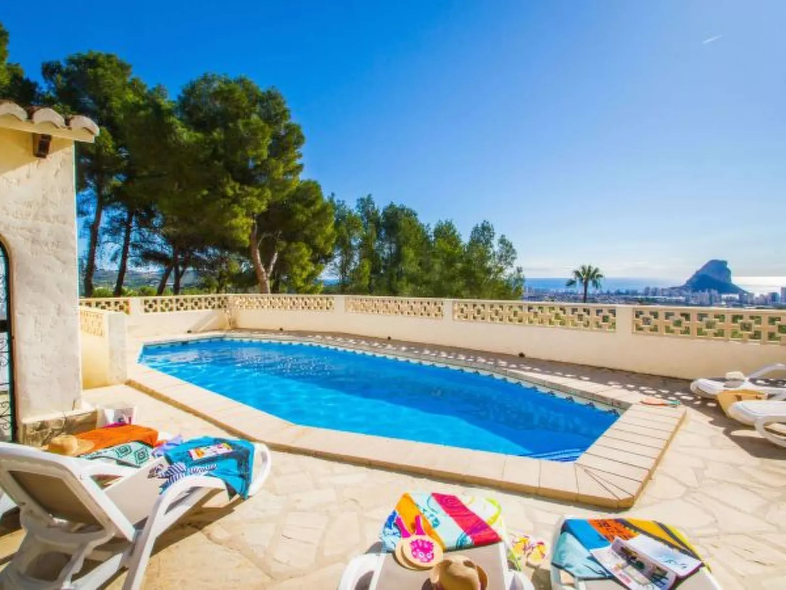 Villa Moskoa - PlusHolidays - Image-tags.info