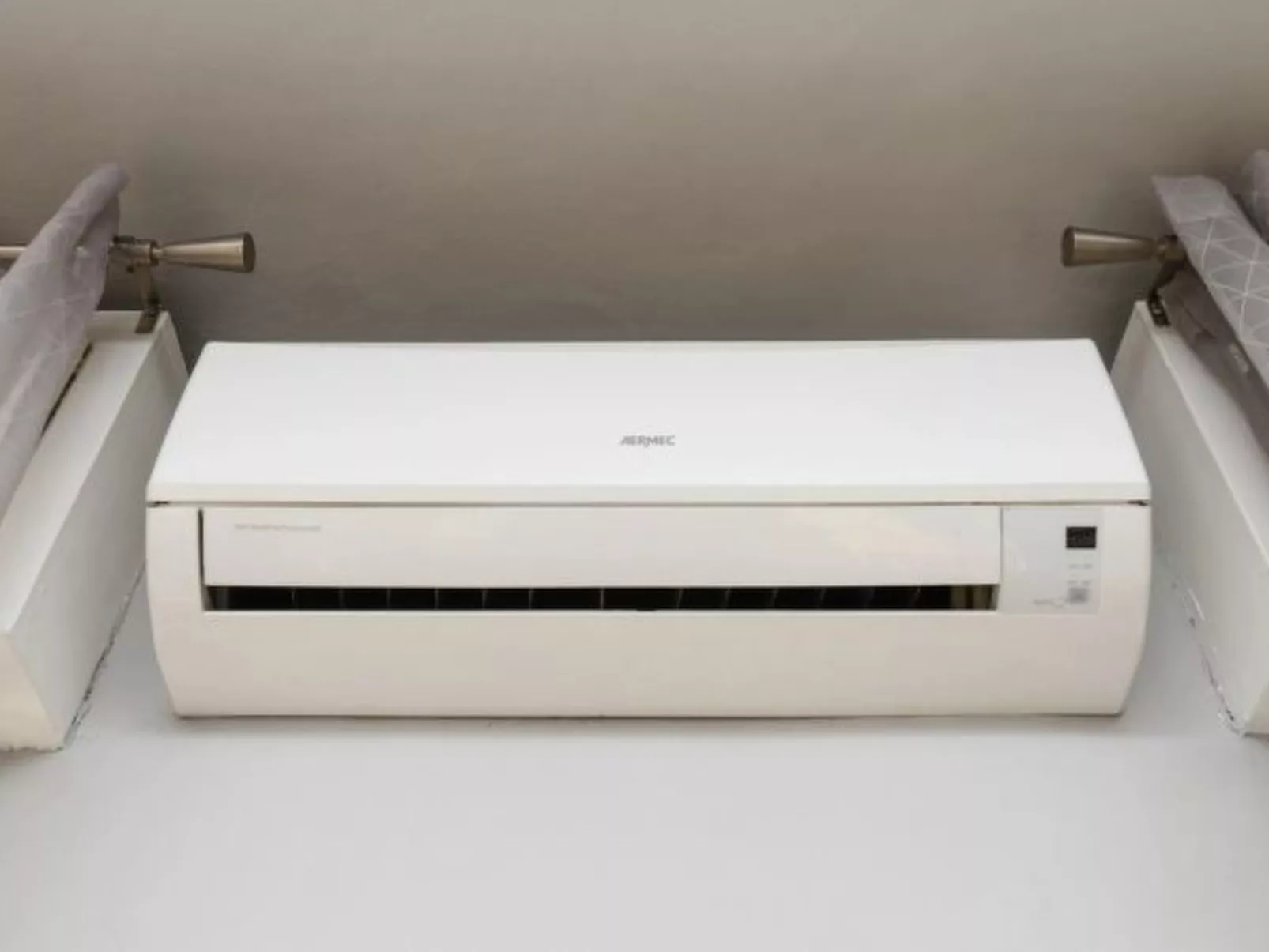 Desenzanoloft Smiling - Image-tags.info