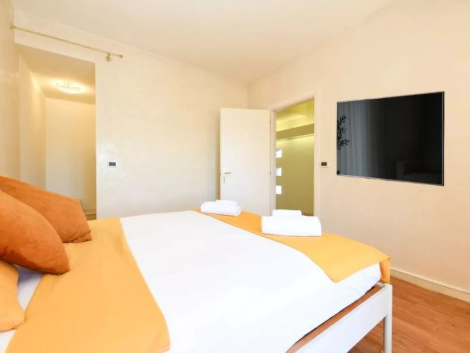 DesenzanoLoft Eden mit Seeblick und privatem Strand - Image-tags.info