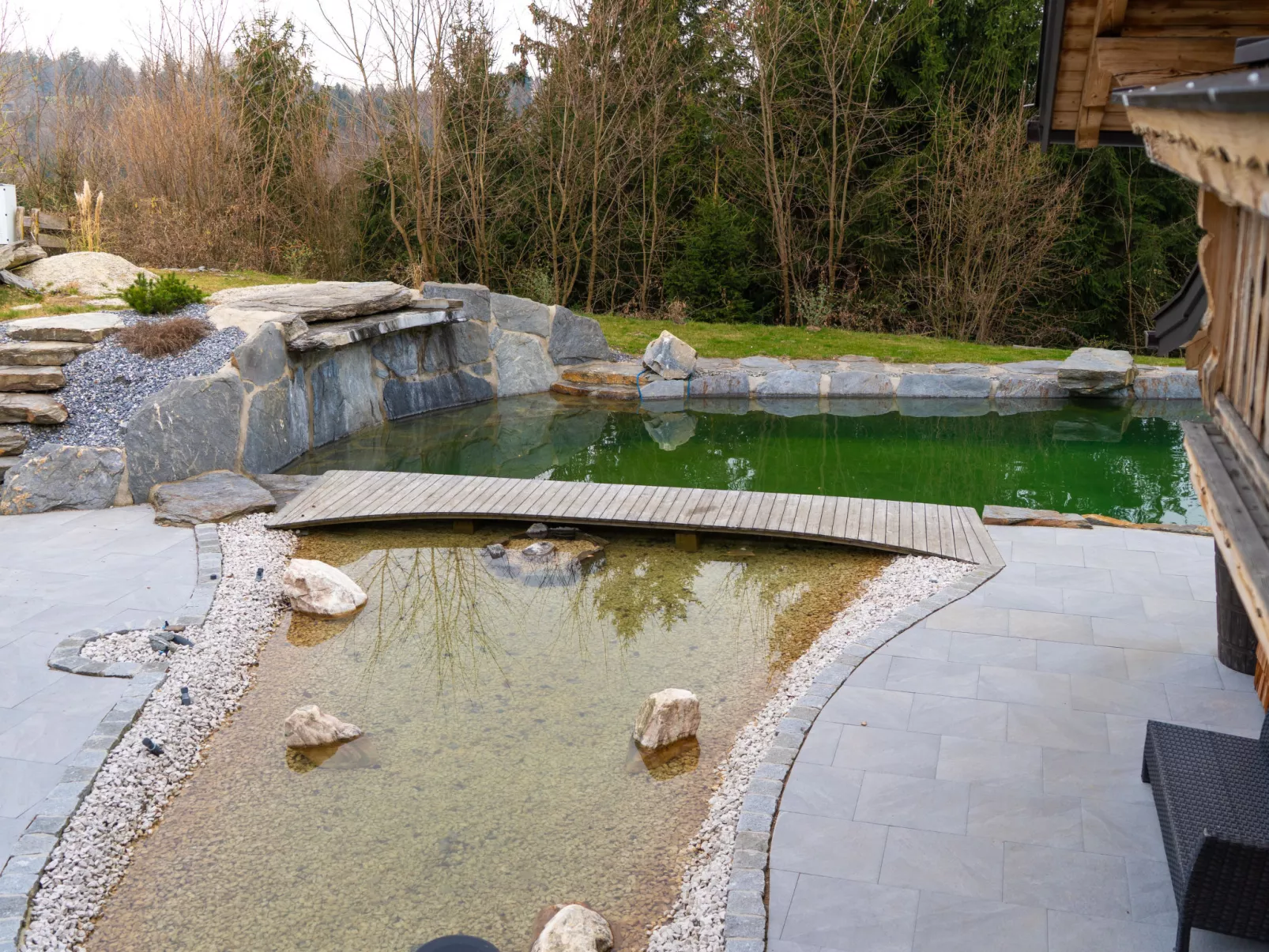 Oase im Grünen - Buiten