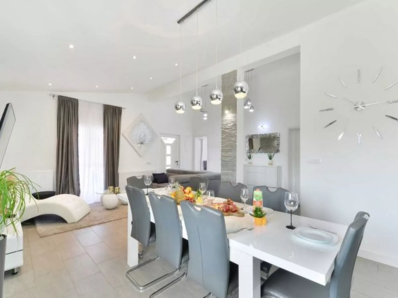 Holiday house Bianca with pool - Image-tags.info