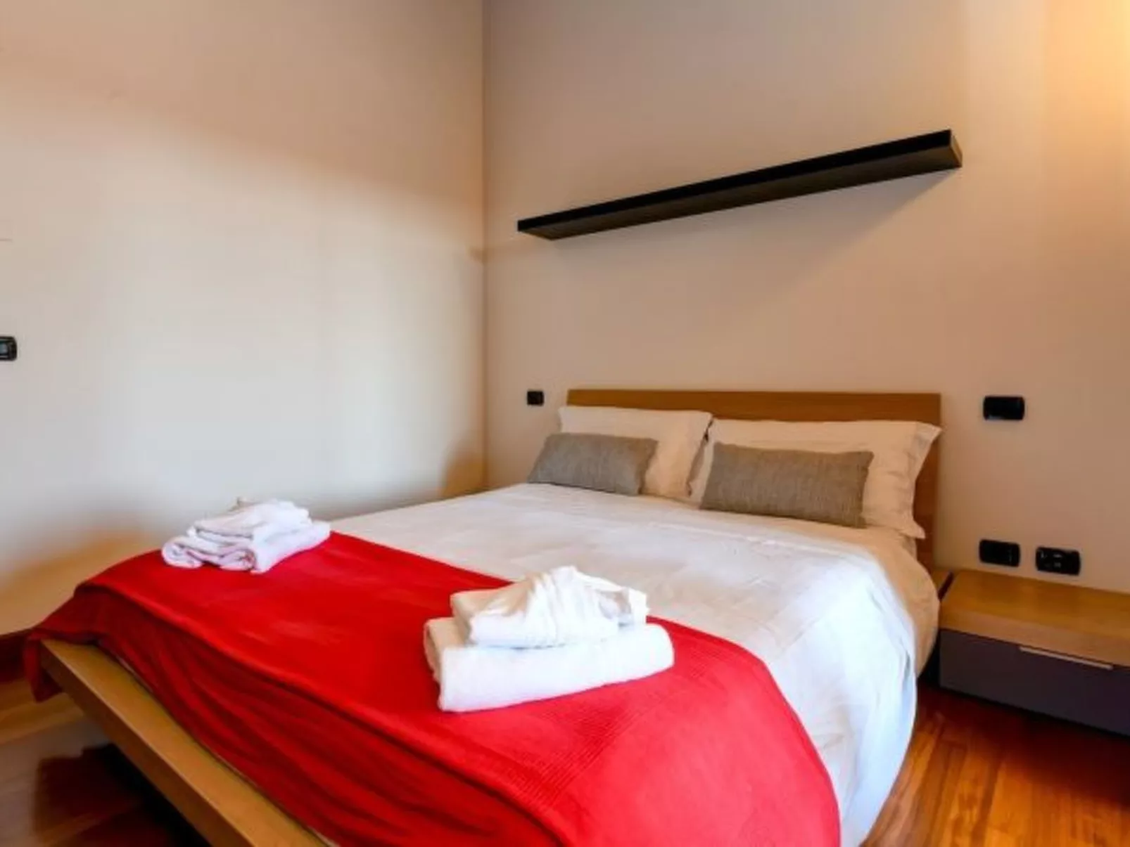 DesenzanoLoft Paradise Lake View - Image-tags.info