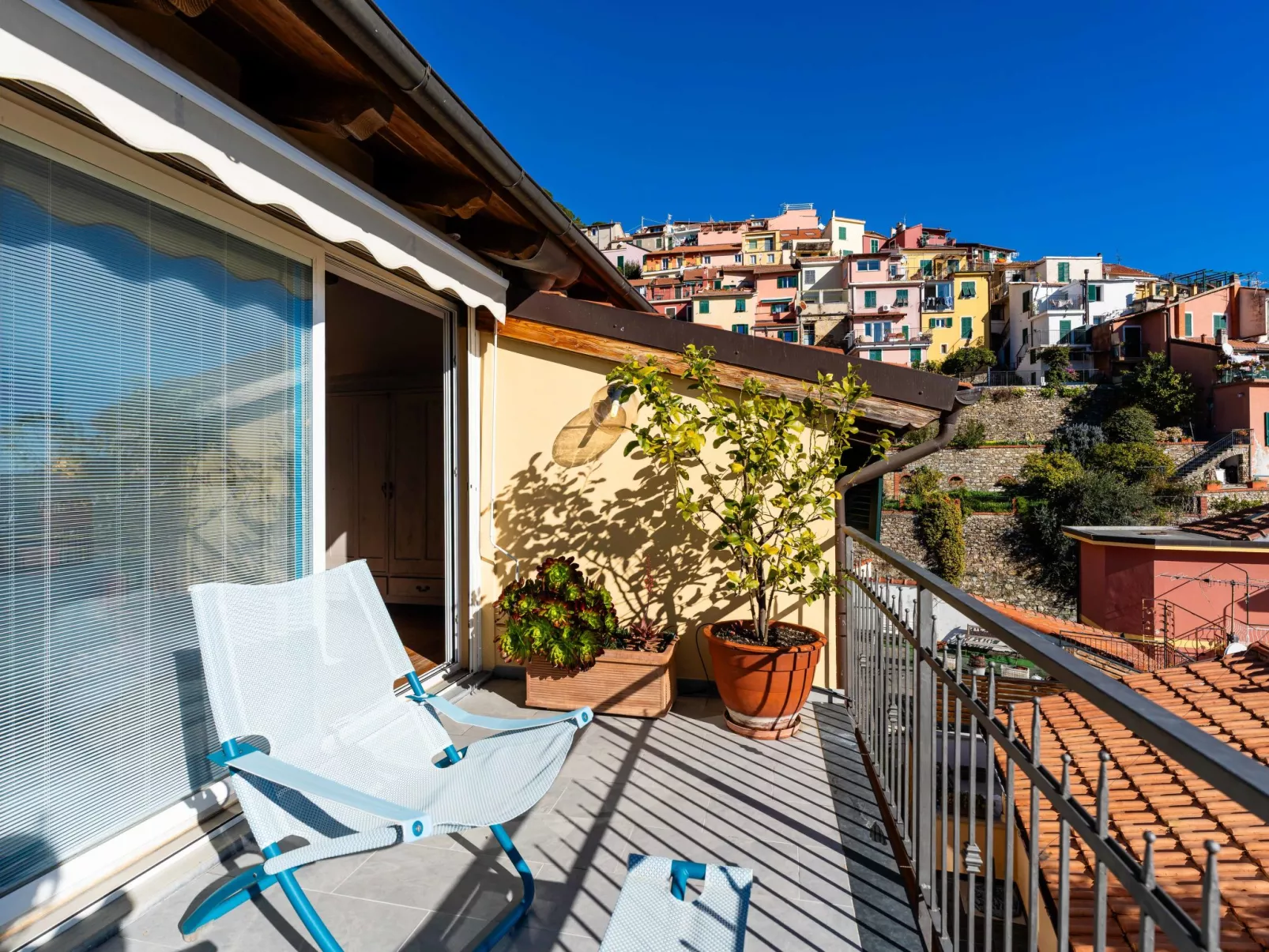 Terrazza con glicine - Buiten