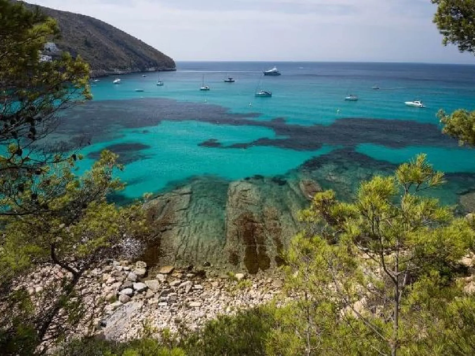 Villa Kobe - PlusHolidays - Image-tags.info