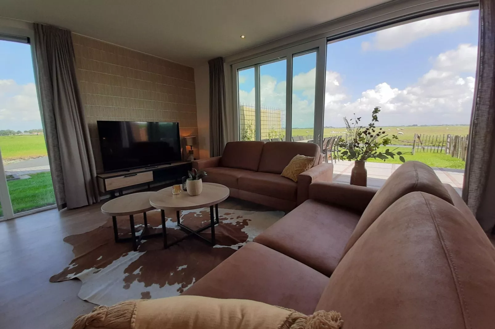 Villa 5 en 6 combinatie van 2-10perswoningen-Woonkamer