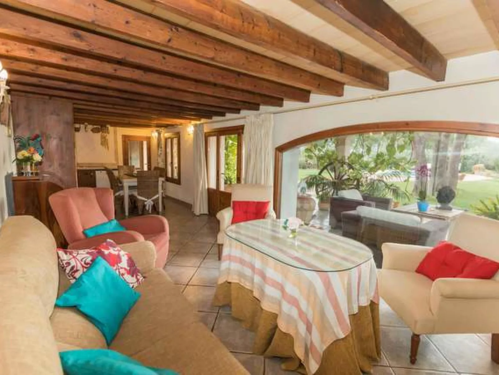 San Vicente - Binnen