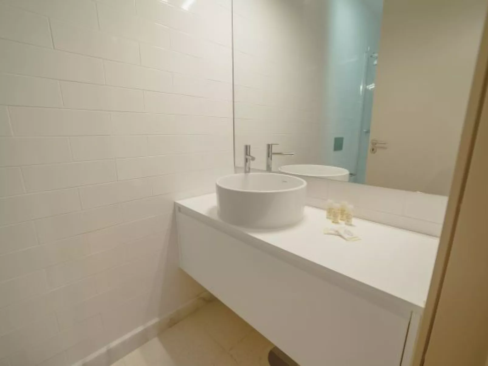 LEGACY OPORTO PREMIUM APARTMENT B by VACATIONY - Binnen