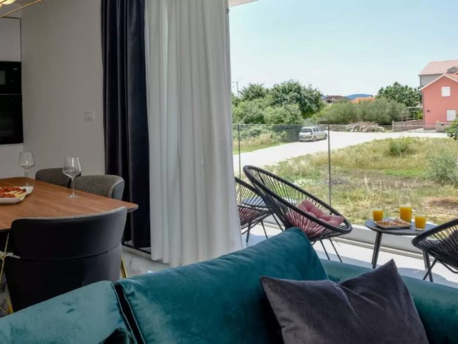 Villa La Perla Apt 4, 4+2 with heated rooftop pool - Image-tags.info