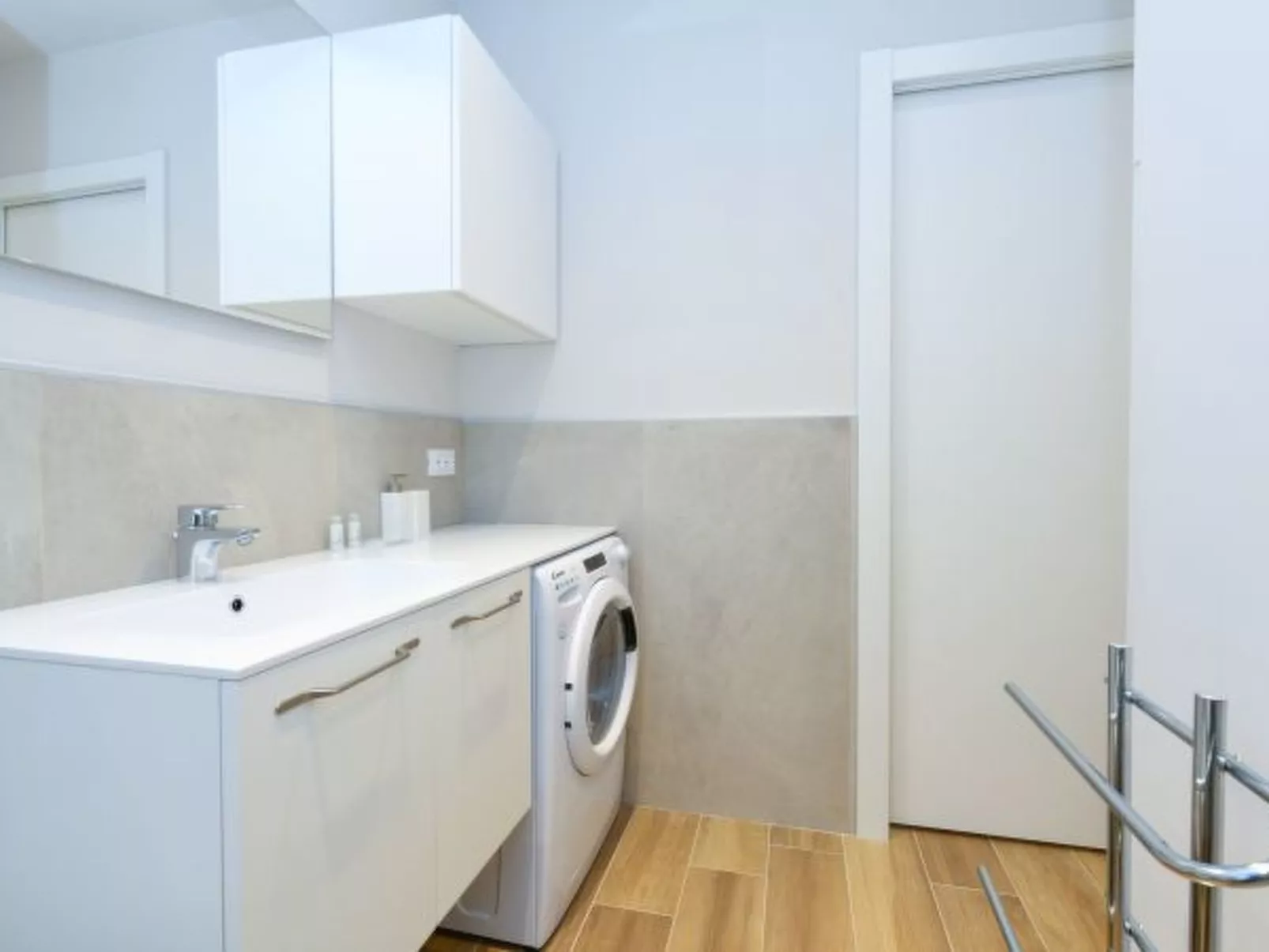 DesenzanoLoft Cappuccino mit privater Garage - Image-tags.info