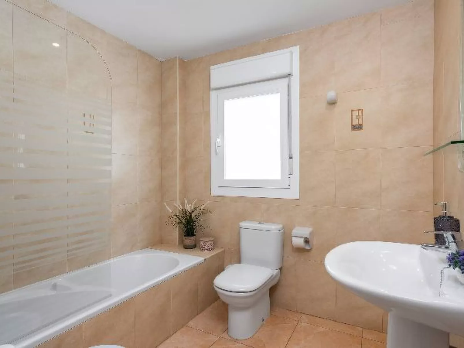 Villa Caleta - PlusHolidays - Image-tags.info