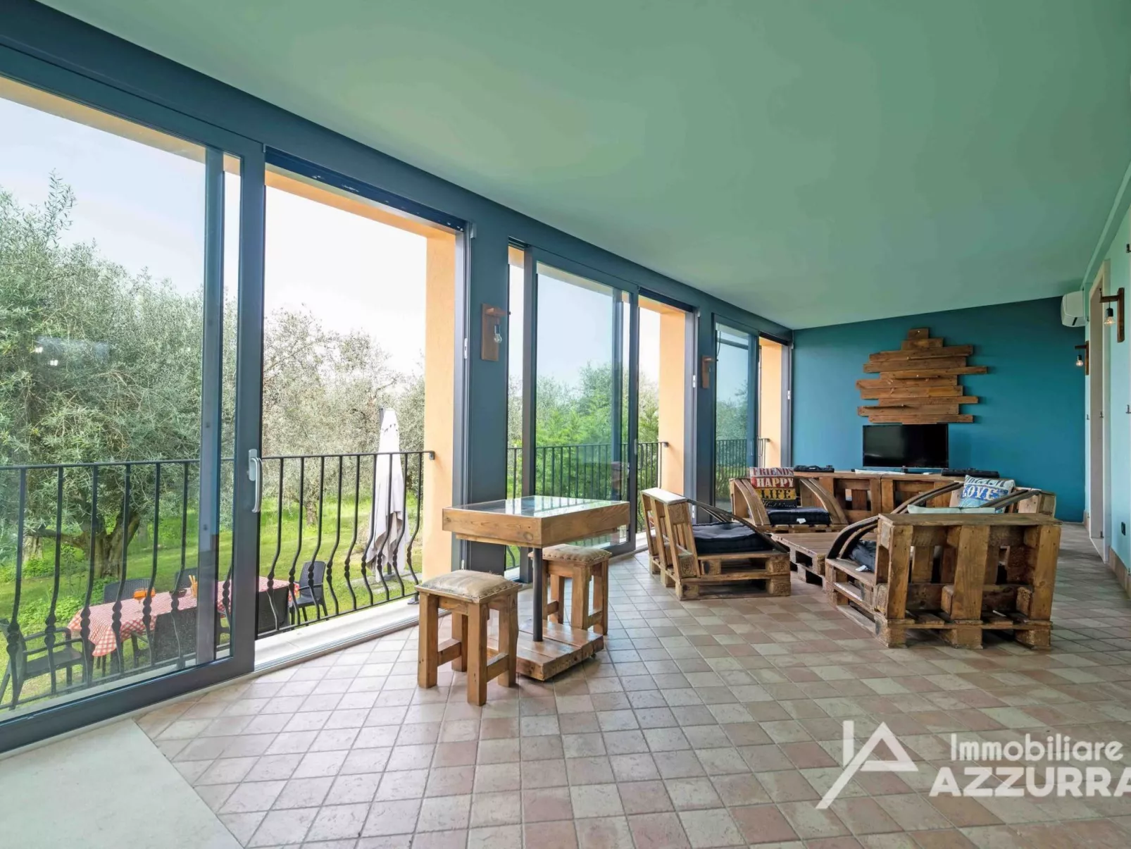 Villa i Roccoli, zwischen Olivenbäumen mit priva - Image-tags.info